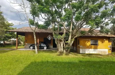 Casa com 5 quartos à venda na rua morumbi, 173, praia do sonho, palhoça, 140 m2 por r$ 690.000