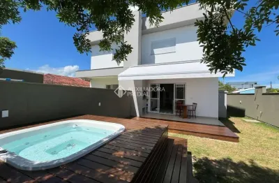 Casa com 3 quartos à venda na rua professora clotilde silveira juttel, 1032, pinheira, palhoça, 122 m2 por r$ 947.000