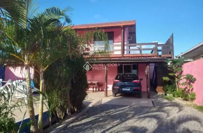 Casa com 6 quartos à venda na andira, 84, praia do sonho, palhoça, 240 m2 por r$ 1.219.000