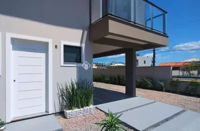 Casa com 3 quartos à venda na rua sagrada familia, 4392, pinheira, palhoça, 109 m2 por r$ 870.000