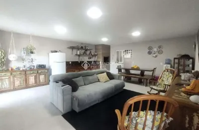 Casa com 3 quartos à venda na rua sagrada familia, 198, pinheira, palhoça, 120 m2 por r$ 1.010.700