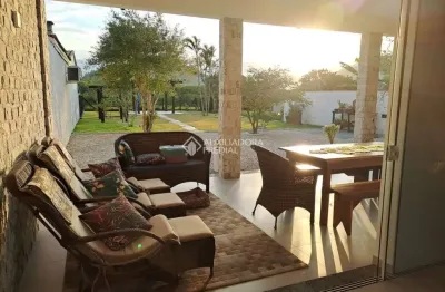 Casa com 2 quartos à venda na rua enedino joão martins, 61, praia do sonho, palhoça, 277 m2 por r$ 1.300.000