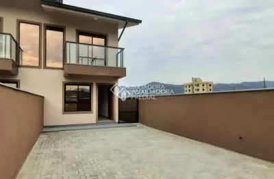 Casa com 2 quartos à venda na maria aguida da costa, 156, centro, paulo lopes, 79 m2 por r$ 480.000