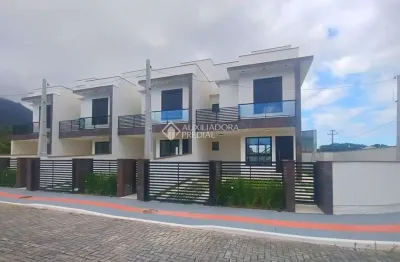 Casa com 3 quartos à venda na rua arcanjo cândido da silva, 3509, praia de fora, palhoça, 99 m2 por r$ 745.457