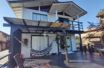 Casa com 1 quarto à venda na rua cubatá, 2, guarda do imbau, palhoça, 447 m2 por r$ 2.800.000
