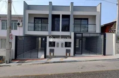 Casa com 3 quartos à venda na rua virgilino ferreira de souza, 667, barreiros, são josé, 179 m2 por r$ 980.000