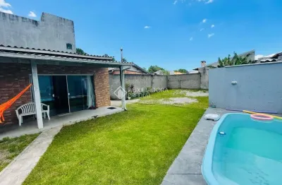 Casa com 2 quartos à venda na Rua 1466, 10, Passagem de Maciambú (Ens Brito), Palhoça, 90 m2 por R$ 325.000