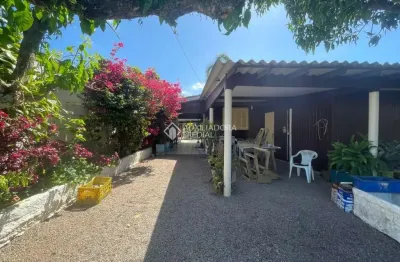 Casa com 6 quartos à venda na rodovia evádio paulo broering, 227, enseada de brito, palhoça, 200 m2 por r$ 650.000