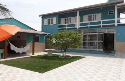 Casa com 4 quartos à venda na rua tucumã, 350, praia do sonho, palhoça, 200 m2 por r$ 899.900