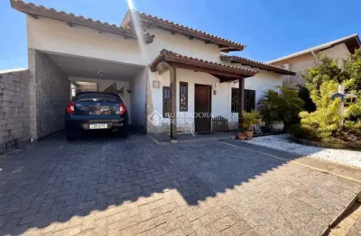 Casa com 2 quartos à venda na rua professora regina waltrick ramos, 64, jardim atlântico, florianópolis, 144 m2 por r$ 1.200.000