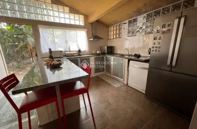 Casa com 4 quartos à venda na rua léo augusto da silva, 603, serraria, são josé, 408 m2 por r$ 1.090.000