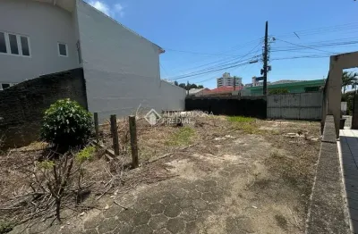 Terreno à venda na rua gustavo barroso, 175, capoeiras, florianópolis, 412 m2 por r$ 650.000