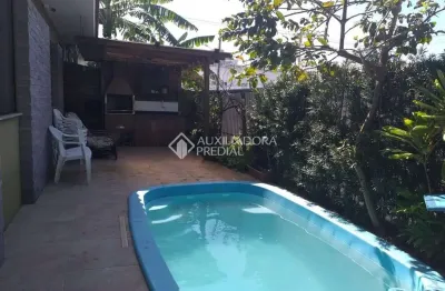 Casa com 3 quartos à venda na josé maykot, 30, estreito, florianópolis, 320 m2 por r$ 1.500.000