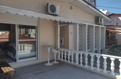 Casa com 3 quartos à venda na rua tomaz joão dos santos, 174, centro, florianópolis, 120 m2 por r$ 890.000