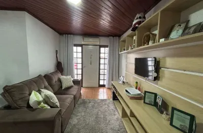 Casa com 4 quartos à venda na rua professor clementino de brito, 20, capoeiras, florianópolis, 210 m2 por r$ 2.120.000