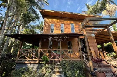 Casa com 3 quartos à venda na luiza conceição fernandes, 1, praia de palmas, governador celso ramos, 905 m2 por r$ 1.199.000
