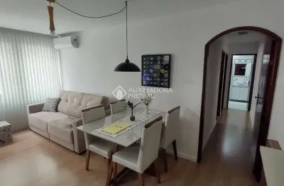 Apartamento com 2 quartos à venda na rua santos saraiva, 1284, capoeiras, florianópolis, 59 m2 por r$ 350.000