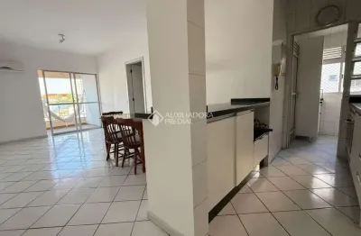 Apartamento com 3 quartos para alugar na rua santos saraiva, 1405, estreito, florianópolis, 77 m2 por r$ 3.500
