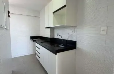 Alugo belíssimo cobertura Duplex no 16º andar com 03 quartos em Tambauzinho