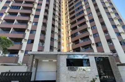 Linda cobertura duplex, em apartamento com vista definitiva para o mar, em prédio de alto padrão.