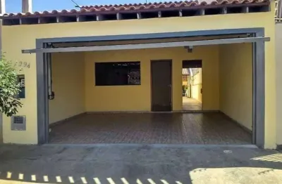 Casa com 2 quartos à venda no Parque Novo Mundo, Americana 