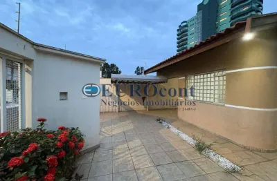 Casa com 3 quartos para alugar no Jardim Girassol, Americana 