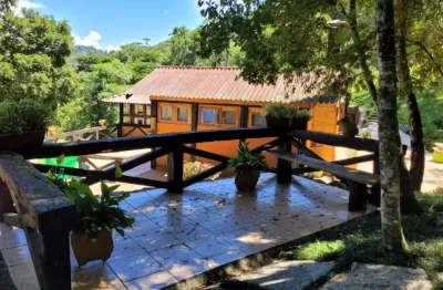 Sitio à venda em santo antônio do pinhal com potencial para restaurante.