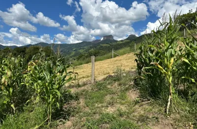Terreno à venda na Praça Bras Reale, 123, Paiol Grande, São Bento do Sapucaí