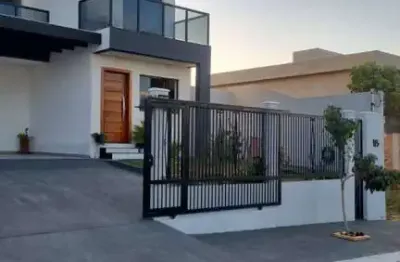 Vendo casa condomínio fechado três quatros sendo uma suíte – lagoa santa/mg