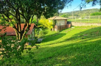 Sítio / fazendinha localizado no condomínio topázio  esmeraldas / mg