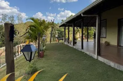 Chácara / sítio com 3 quartos à venda na Rua Esmeraldas, 100, Zona Rural, Itatiaiuçu