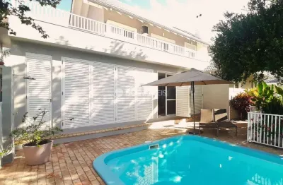 Casa com 4 quartos à venda em jurerê internacional, florianópolis  por r$ 4.500.000