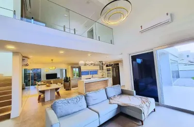 Casa com 4 quartos à venda em jurerê internacional, florianópolis  por r$ 5.299.000