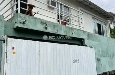 Casa com 2 quartos à venda na agronômica, florianópolis  por r$ 440.000