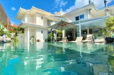 Casa com 5 quartos à venda em jurerê internacional, florianópolis  por r$ 6.900.000