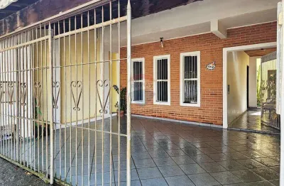 Casa - Sobrado no Jardim Maria do Carmo em Sorocaba com 3 quartos sendo 1 suíte – estuda terreno ou casa de menor valor como parte de pagamento.
