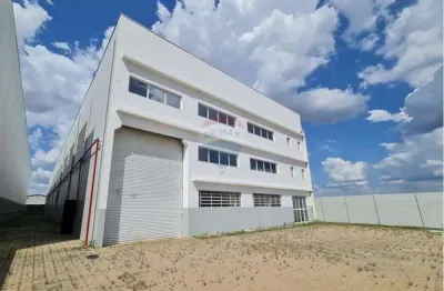 Alugo galpão com 2000m² de área sendo 1600 construída  em sorocaba sp