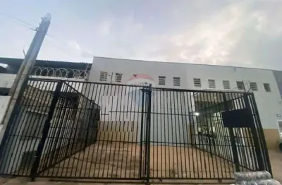 Alugo excelente galpão com 237m² em avenida com grande fluxo de veículos, sorocaba sp