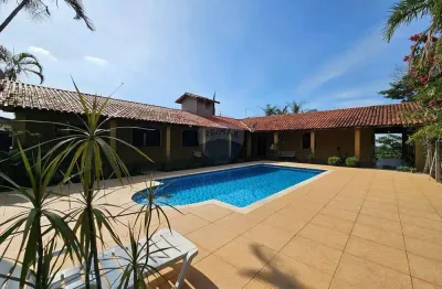 Chácara de 2000 m² de terreno e 780 m² para locação: