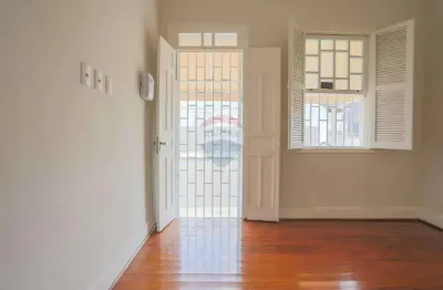 Casa térrea  à venda na  vila santana, com quintal bem espaçoso - sorocaba