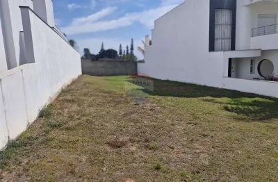 Terreno  à venda em condomínio fechado - terreno com 392 m² plano.