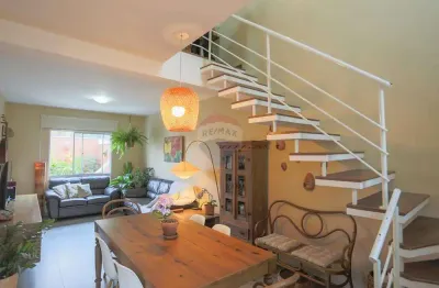 Casa à venda. Condomínio fechado, 3 quartos(1 suíte) , 3 vagas, quintal gramado.  Jardim São Carlos, Sorocaba -SP