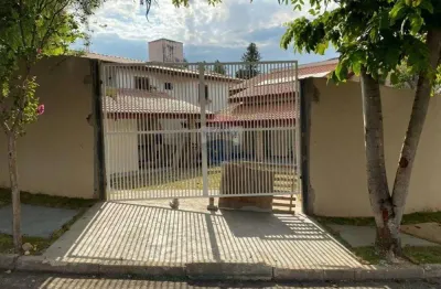 Alugo casa comercial no jd eltonville sorocaba com 8 salas e 7 banheiros