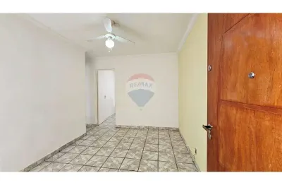 Apartamento com 2 dormitórios, garagem , no jardim brasilandia.