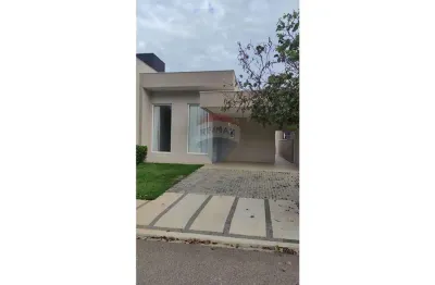 Casa térrea moderna com 2 suítes, acabamentos premium e lazer completo no condomínio villa do bosque— pronta para morar!