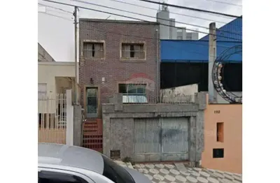 Alugo  casa na região central de sorocaba, 4 dormitórios e 2 banheiros com garagem