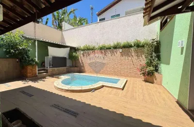 Sobrado com 209 m² Parque Campolim 4  dormitórios sendo 3 suítes e piscina