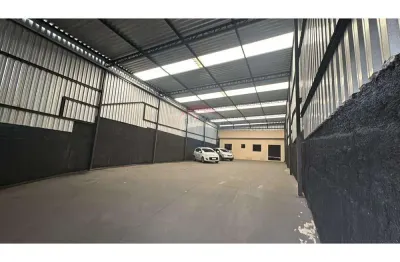 Barracão / Galpão / Depósito para alugar na Rua Salomão José, 147, Jardim Vera Cruz, Sorocaba