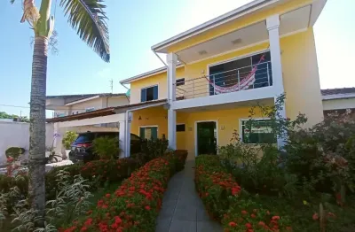 Casa dos sonhos, condomínio  ponta negra, aceita financiamento, aceita fgts.