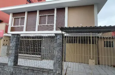 Casa comercial com 632 m² no centro de ribeirão pires.